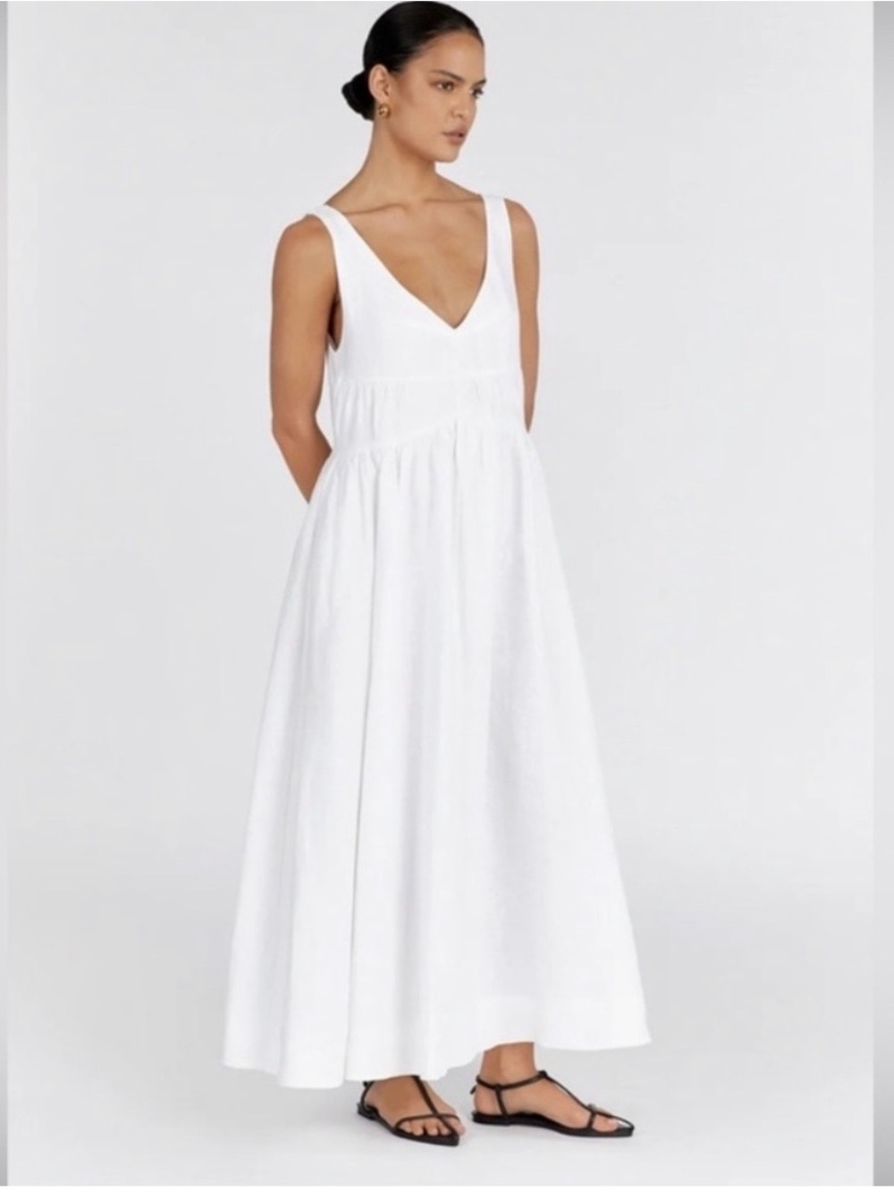 DISSH White V-Neck Maxi Dress